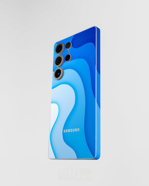 Skin premium para Samsung diseño Flux Abyss, vista frontal inclinada con textura mate