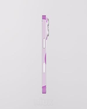 Skin premium para iPhone diseño Flux Myst, vista lateral derecha con ajuste preciso