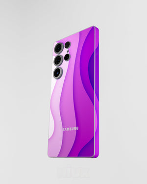 Skin premium para Samsung diseño Flux Myst, vista frontal inclinada con textura mate